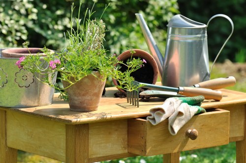 Local decking services for residential and commercial spaces in Spitalfields